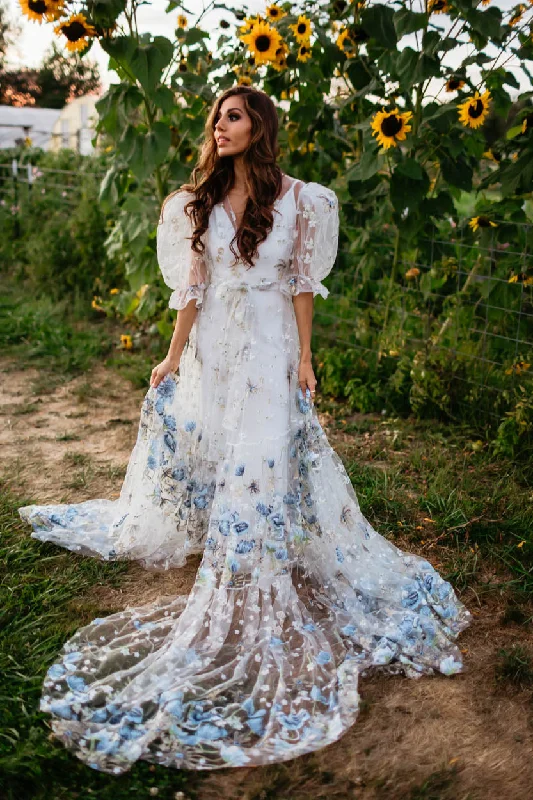 Markdown Madness Meadow Robe - Blue/white