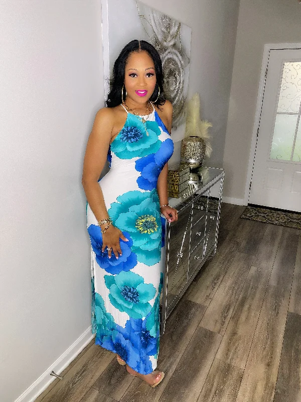 Value Deals Flowers for the Lady Dress Blue
