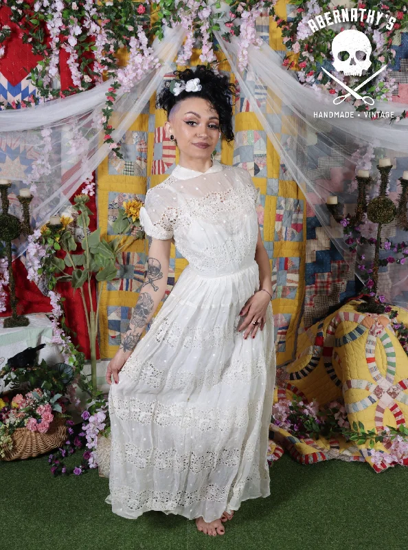 Online Exclusive Vintage 1940s Sheer White Lace Dress