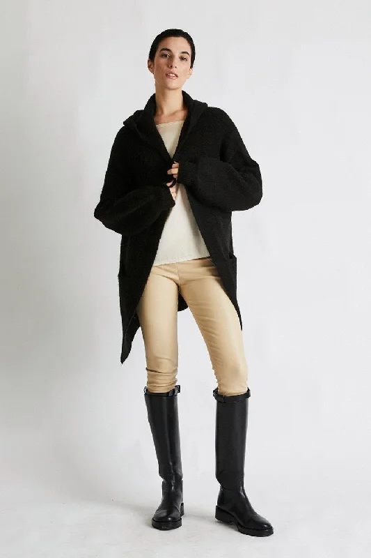 Super Deal + Beryll Cashmere Cropped Coat | Black
