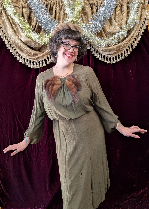 Special Promotion Vintage 20s Green Crepe Dress with Mink Collar