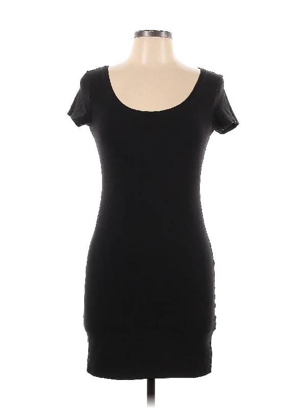 Exclusive Access Casual Dress