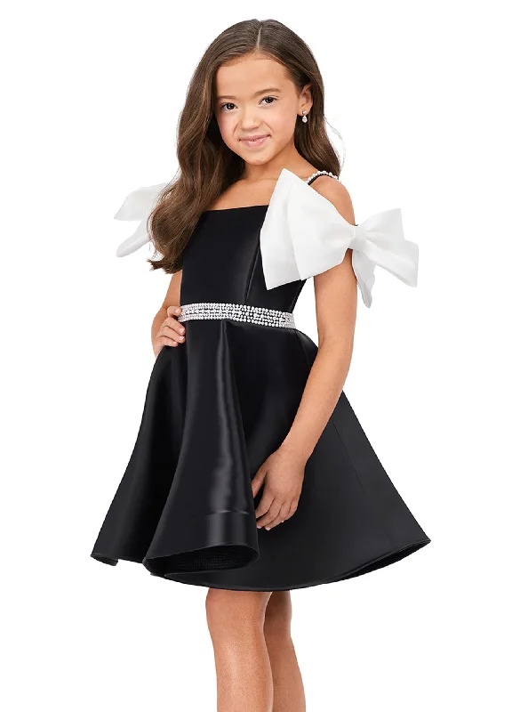 Black/Ivory