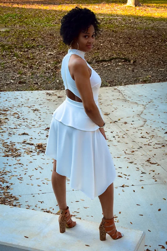 Price Cut Aria in white